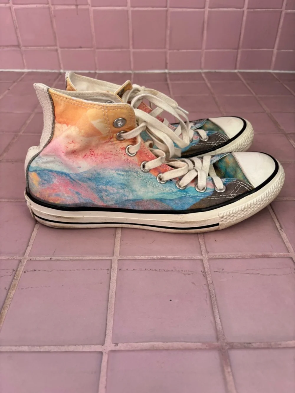 Rainbow Sunset Converse - Picture 2 of 4